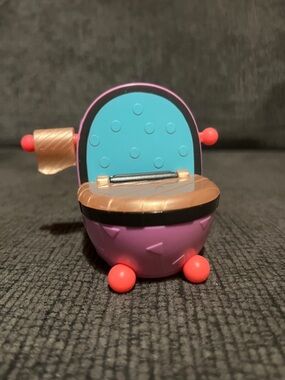 Lol surprise, mansion, replacement toilet with sound